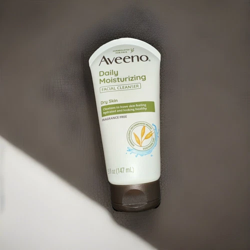 Aveeno Daily Moisturizing Face Cleanser 5 fl oz for Hydrated Skin