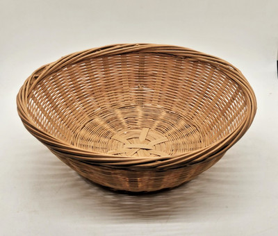 Vintage Round Woven Wicker Basket Bowl Natural Rattan 9  Decorative Fruit Basket