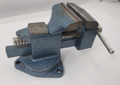 #ad Powr Kraft 3 1 2quot; Swivel Base Bench Vise Wards 84 3 5429 Original Paint Power $35.00