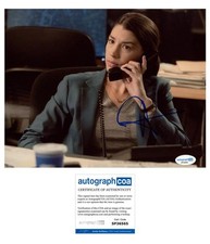 Jamie Gray Hyder "Law & Order: SVU" Autograph SIGNED 'Kat Tamin' 8x10 Photo ACOA