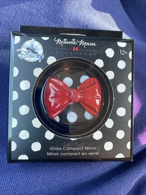  D23  Signature Minnie Mouse Glass Compact Mirror. Rare. Brand New.