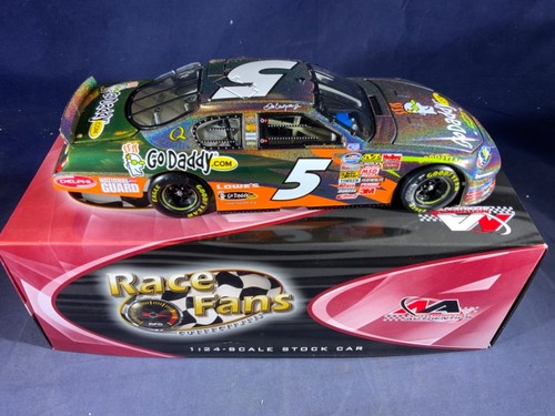 T5-20 DALE EARNHARDT JR #5 GODADDY.COM / MASMA & COLOR CHROME - 2008 MONTE CARLO - Picture 6 of 9