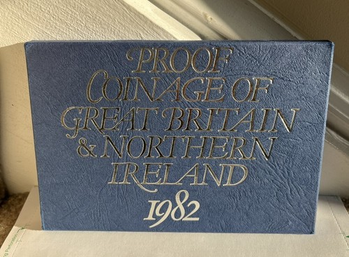 1982 Coinage of Great Britain & Northern Ireland Proof Coin Set Royal Mint GEMS - Picture 2 of 13