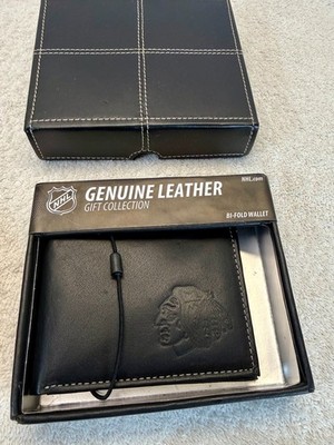 Chicago Blackhawks NHL RFID Blocking Shield Black Leather Moneyclip Wallet