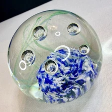 VTG Clear Art Glass Blue Center Green Swirls Bubbles Paperweight
