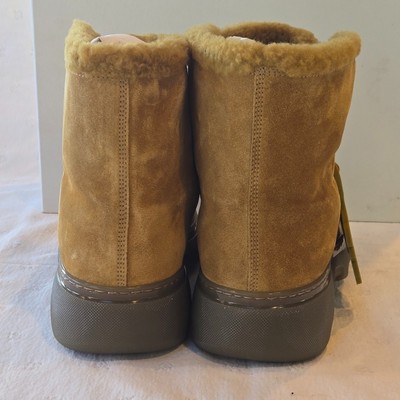 NIB Burberry Shearling-Trim Suede Creeper Boots Manilla  display picture 3