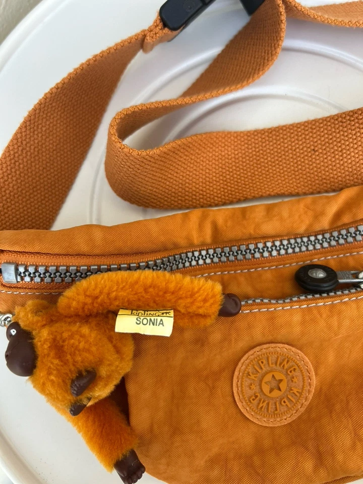 Riñonera Kipling en color naranja vintage Foto 2 de 4
