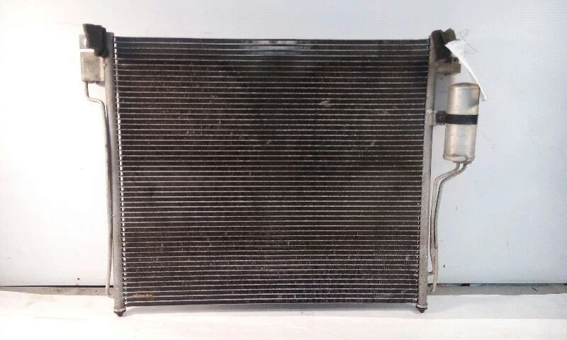 Condensador de aire acondicionado Nissan Frontier 05-19  Foto 3 de 4