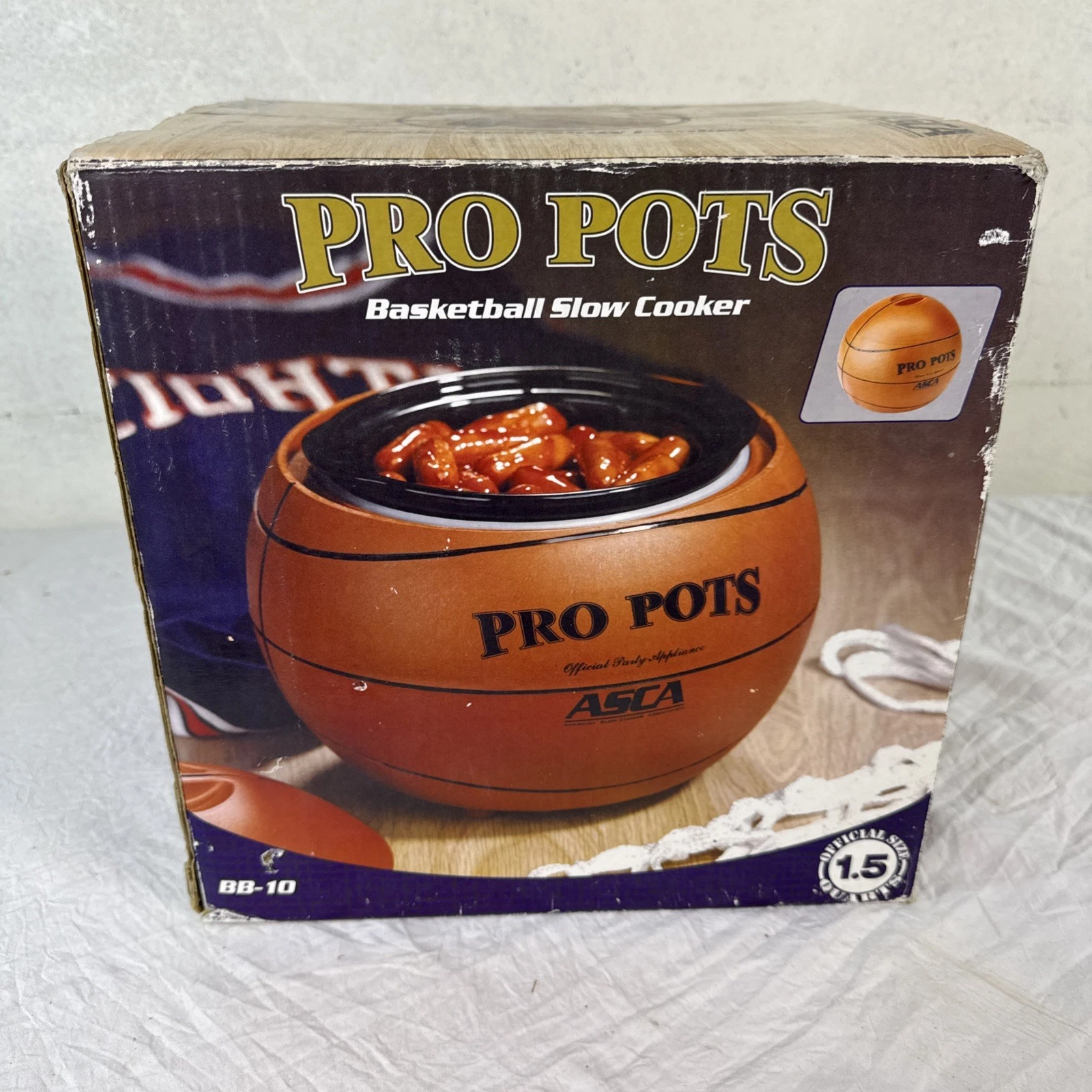 New, Open Box Pro Pots Basketball Crock Pot Slow Cooker BB10 1.5 Qt Lid Rack
