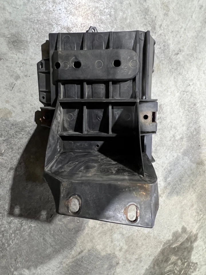 1994-2002 Dodge Ram Passenger Side Passenger Battery Tray 55275128RH Foto 4 de 4