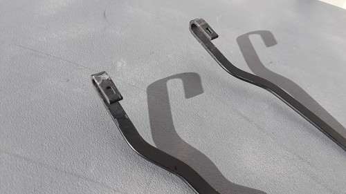 1983 Mercedes Benz W123 300D Front Windshield Wiper Arms Pair Set OEM - Picture 15 of 21