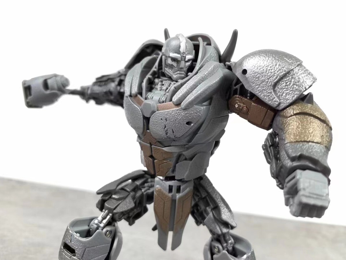 New Deformabl Robot Rhinox Maxima MX-6602 Voyager Action Figure