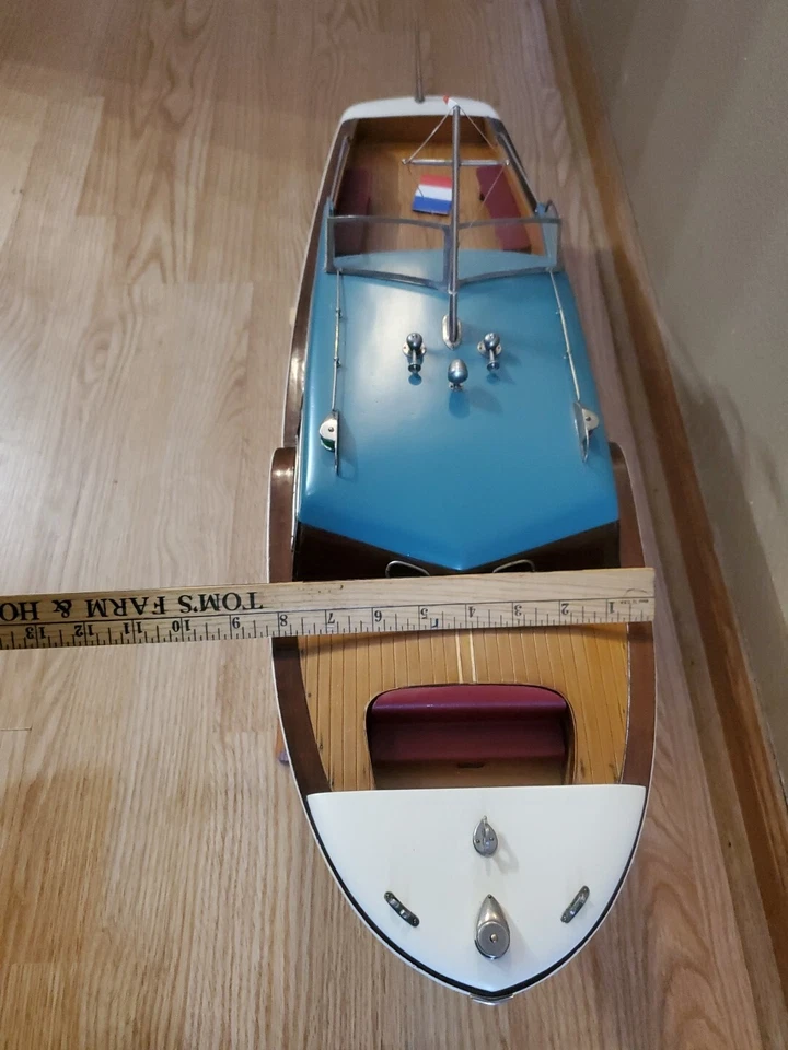 VTG CHRIS-CRAFT COMMANDER Model Tether Boat? Super Devil 60 Engine - Image 3 of 4