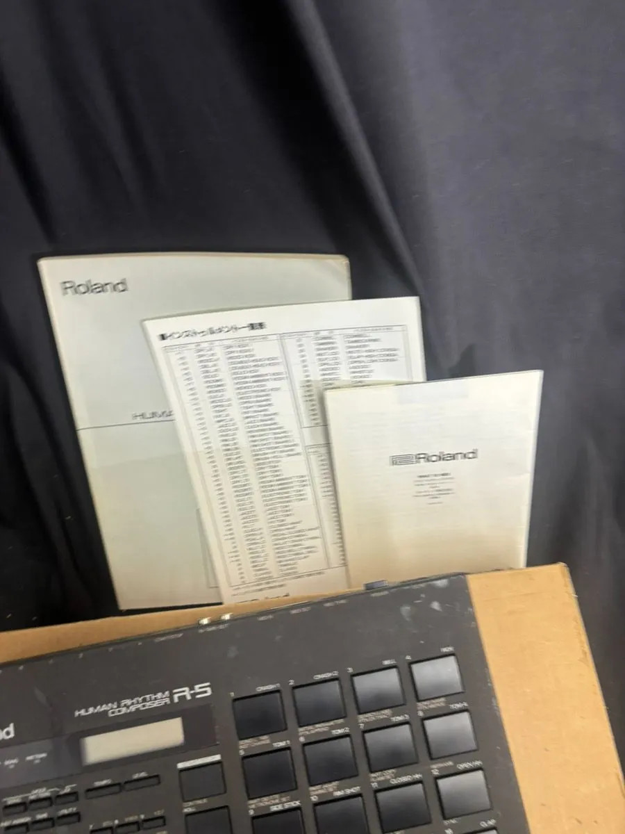 Roland R-5 Human Rhythm Composer Electronic Drum Machine Music w