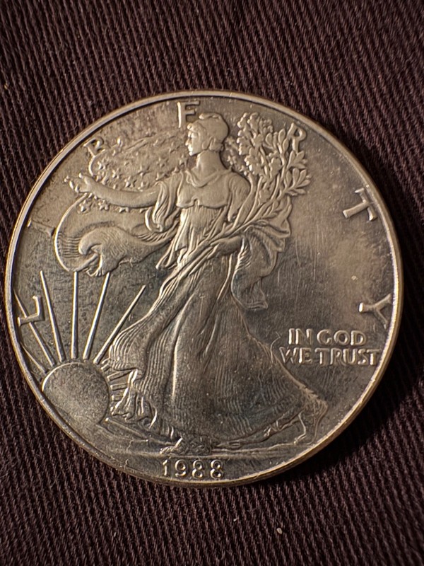 1988 American Silver Eagle .999 fine 