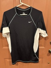 Nike Youth Blue Short Sleeve Swim Shirt Size Large
