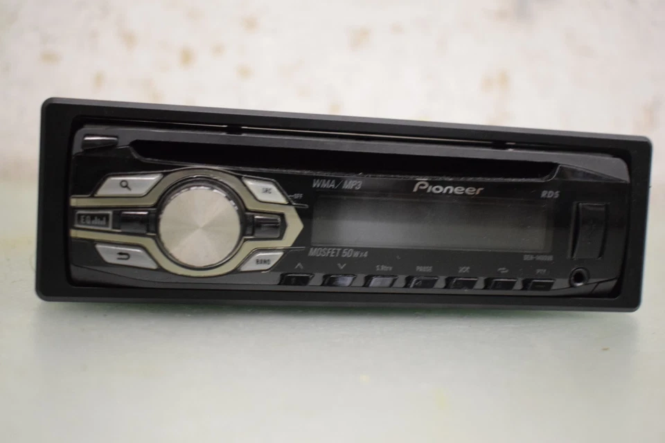 Pioneer DEH-1400UB WMA/MP3 4x50W USB 464046 - Bild 3 von 4