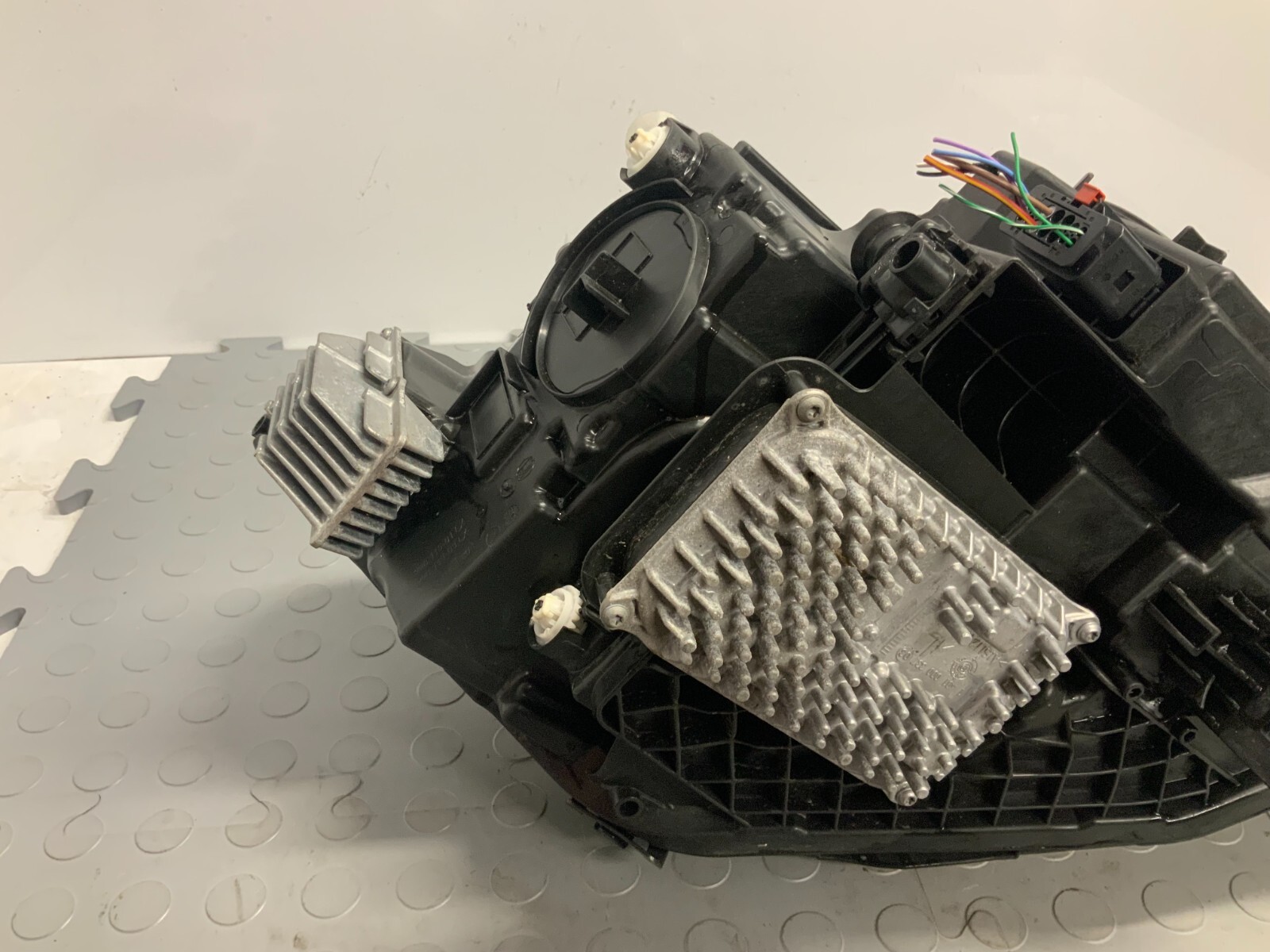 MERCEDES BENZ GLA W247 HEADLIGHT MULTIBEAM LED PASSENGER SIDE 