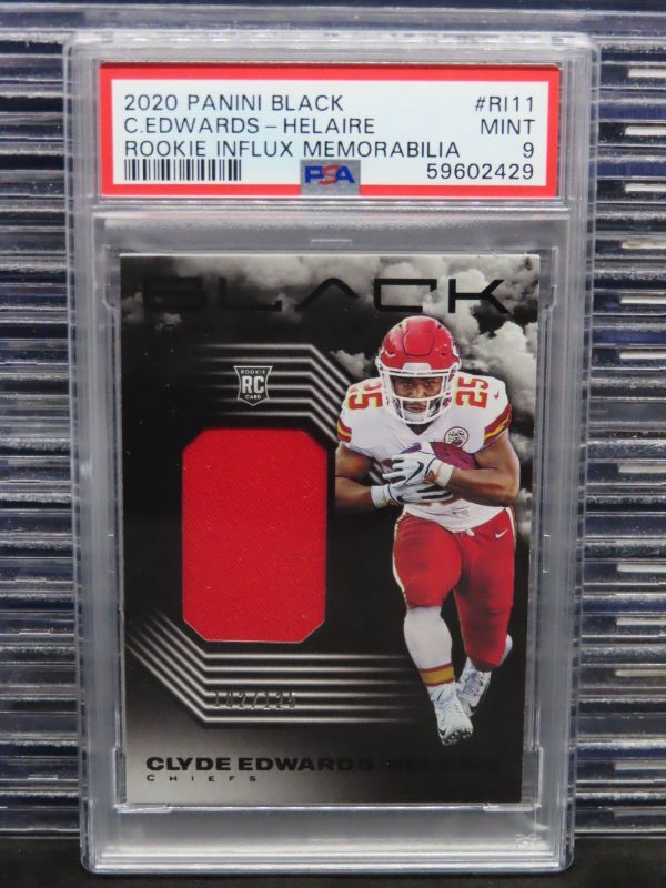Clyde Edwards-Helaire Panini Black Rookie Influx Memorabilia #RI11 Base