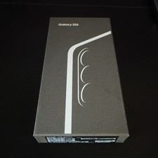 NEW Samsung Galaxy S26 (SM-S942U) 256GB Black Spectrum UNLOCKED Open Box