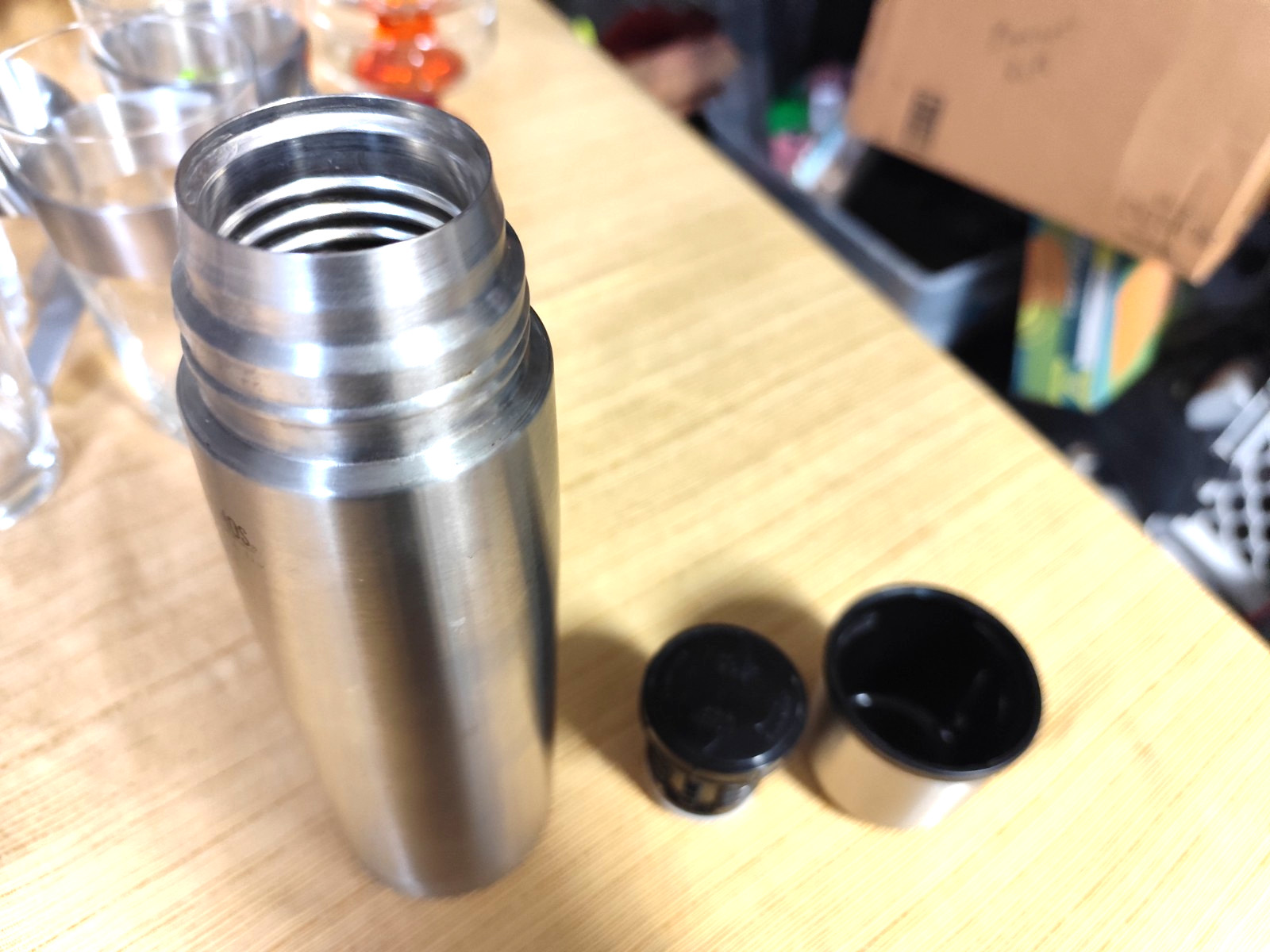 Nissan Slim Vacuum Seal Stainless Steel Thermos Hot Cold Travel  - 16oz