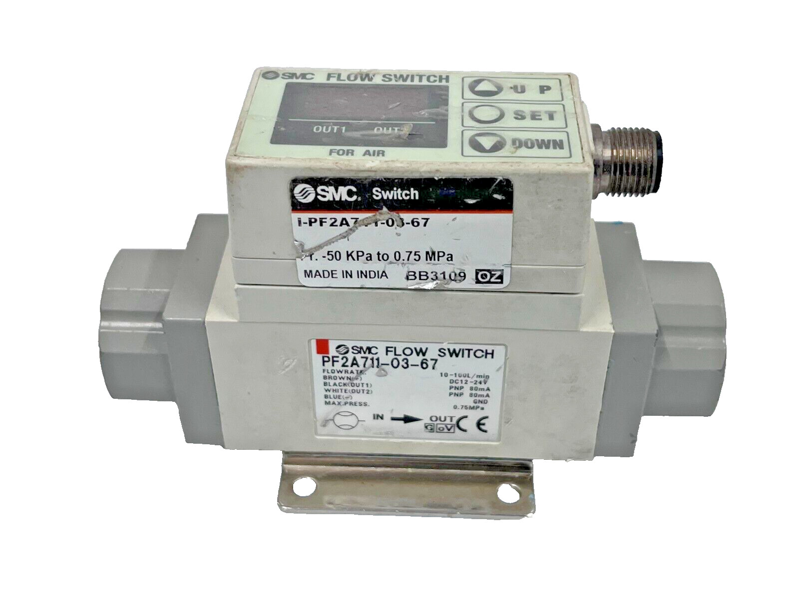 SMC PF2A711-03-67 Digital Flow Switch for Air 3/8" 10-100 LPM