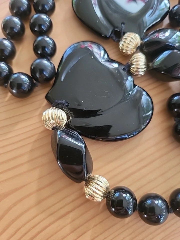 Collar Vintage Ónix Negro Doble Corazones Oro Amarillo 14K Cuentas Foto 2 de 4