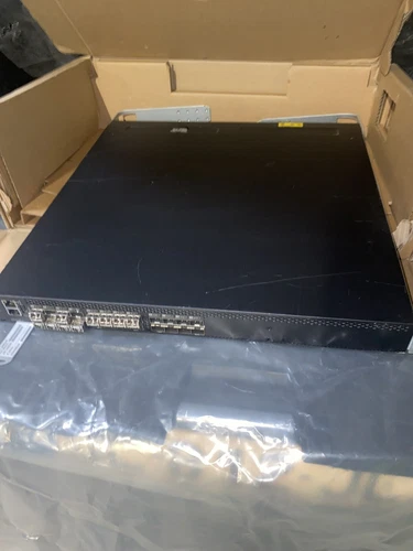 IBM SAN24B-5 2498-F24/24G/X24 24 Ports Actifs 16GBps FC Switch Inclus Brackets