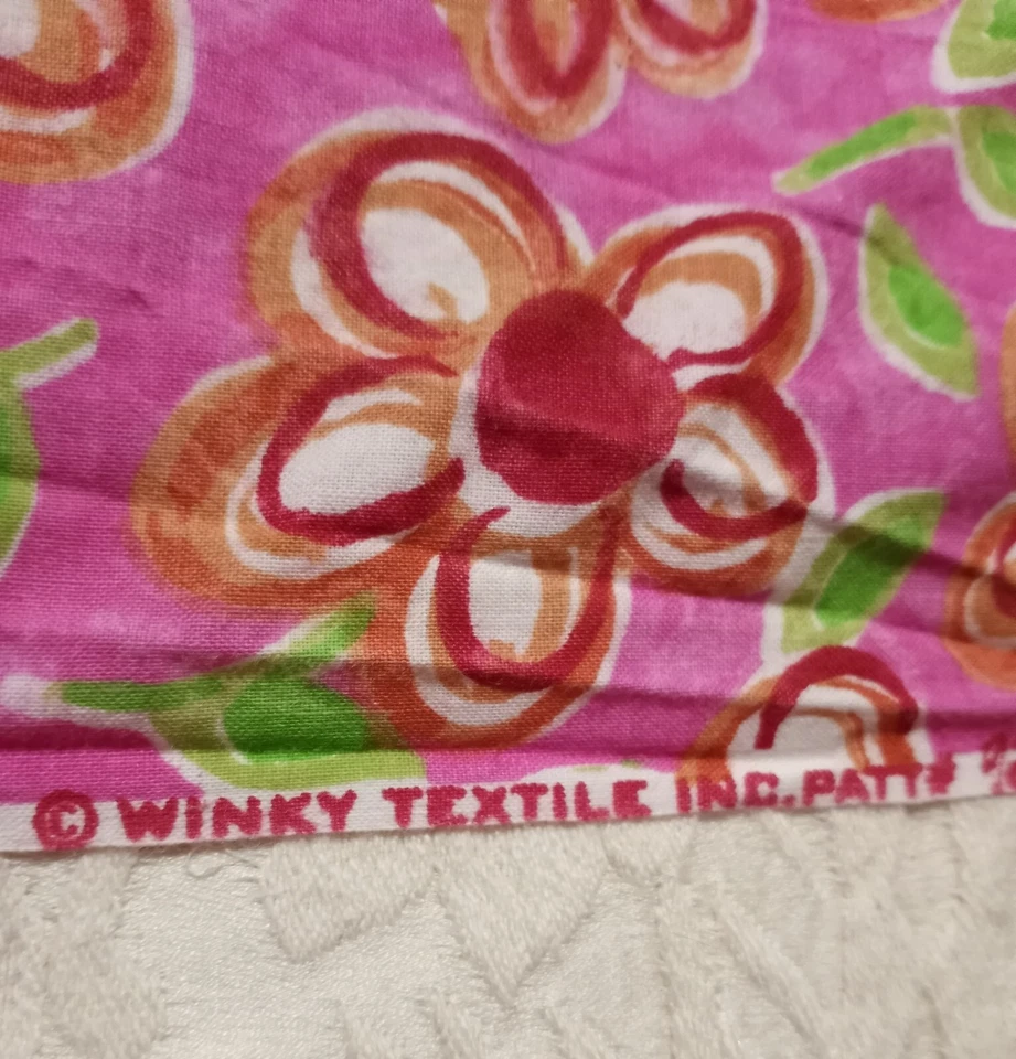 Vintage Winky Textile Inc Fabric Tossed Flowers Floral Quilting Fabric 56"x64" - Image 4 of 4