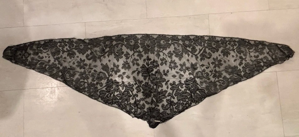 De Colección Niña Francesa Encaje Chal Cuello Bufanda Mantilla Negro Jackie O Francia Pañuelo Foto 2 de 4