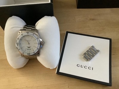 Gucci YA136302 Dive white Dial 40mm S/Steel Men's classic Watch