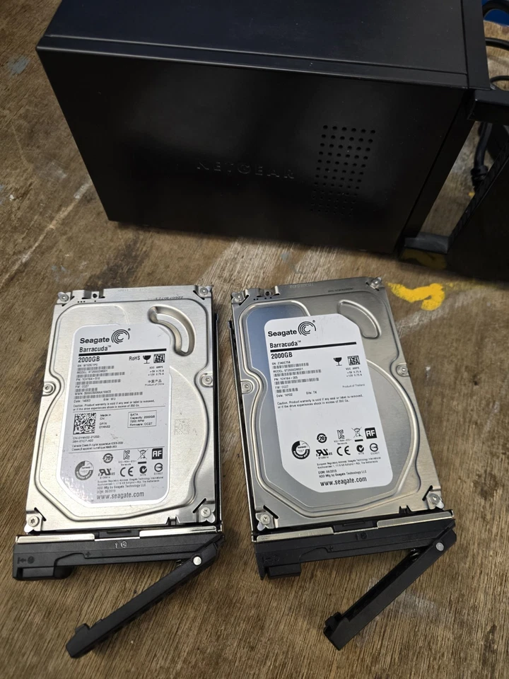 Netgear Readynas rn10200-100NAS + 2 x Seagate ST2000DM001 2TB nas drive - Image 2 of 4