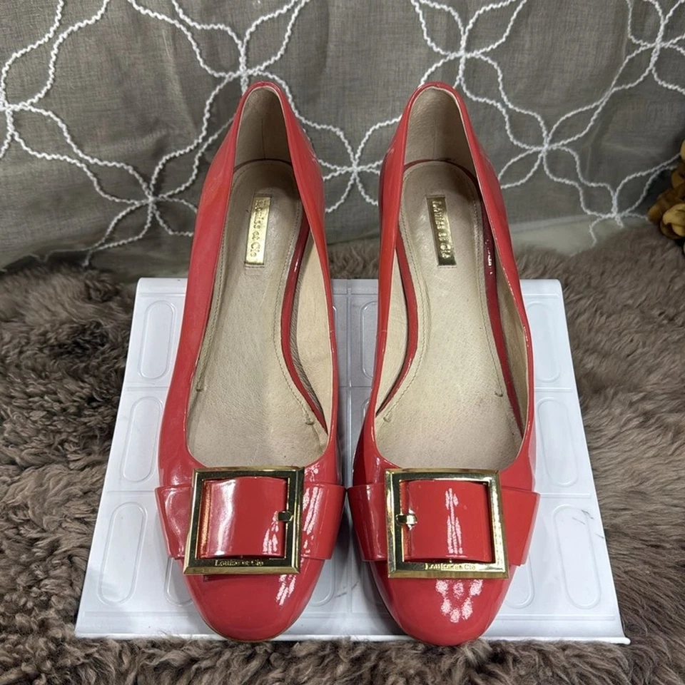 (A) Zapatos de salón Louise et Cie Brianna con hebilla en punta, EE. UU. 41/11‎ EE. UU. Foto 2 de 4