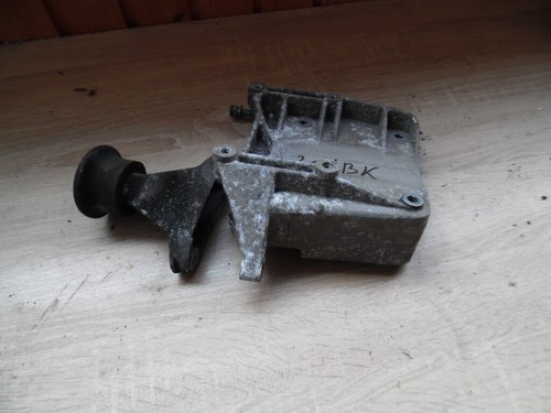 Audi 80 Cabrio 2,0 ABK Klimakompressor Halter 050260885D Komressorhaler Coupe