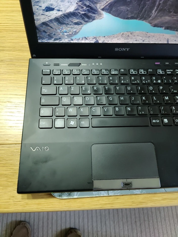 Sony VPCSB3S9E 13.3 in Laptop i7-2620M 2.70 GHz 12GB 1TB SSD Windows 11 Pro - Image 2 of 4