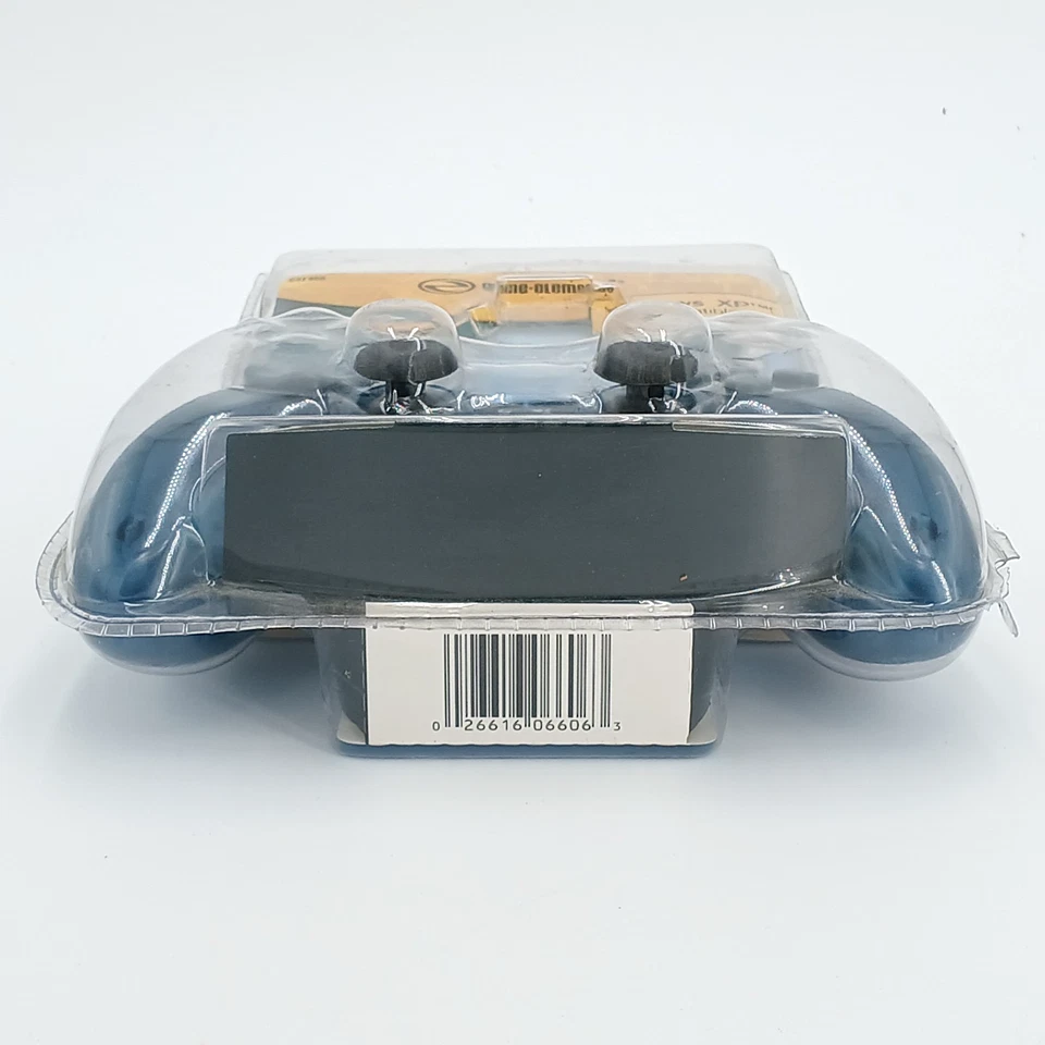 Axispad Colors FX Wired USB Game Controller 8 Button Joystick D-Pad Clear Blue - Image 3 of 4