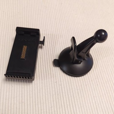 Garmin Zumo 660 In Car Power Suction Mount Cradle, free shipping