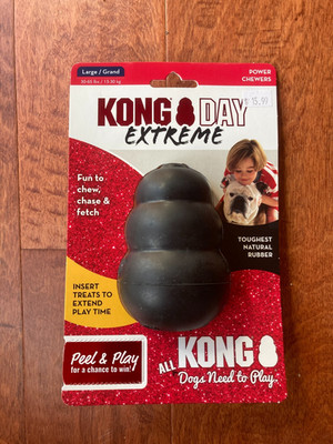 Kong Extreme Extra Large Dog Chew Toy Black Power Chewer Treat Stuff-able Fetch