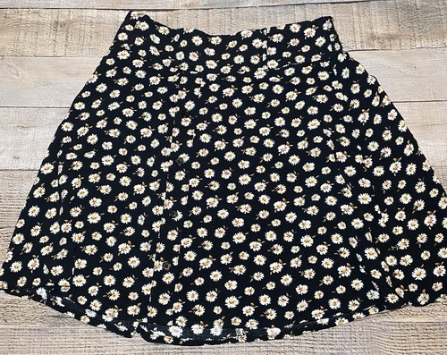 SO Mini Skort Women Black Flower Pull-On Pleated Skirt Elastic-Waist M - Afbeelding 1 van 5