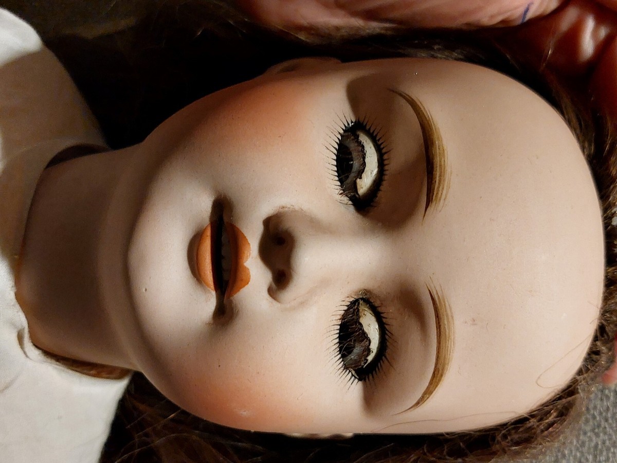 Poupée ancienne Limoges 9 Tête Porcelaine yeux marrons 57 cm Lanternier