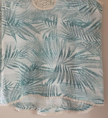 New Women's Sweater Knit Green & Beige Lace Tank Top By Designllc Size XL - Picture 6 of 10