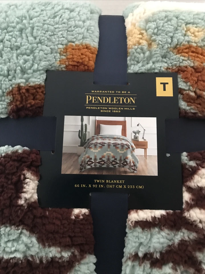 Pendleton Woolen Mills Since 1863 Twin SherpaBlanket 66X92 100% Polyester NWT - Image 3 of 4