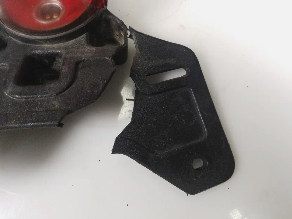 79 Yamaha GT80 GT MX 80 1979 luz de freno trasera lámpara luz trasera envío gratuito Foto 2 de 4