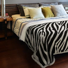 Zebra Throw Blanket for Couch Sofa Sherpa Fleece Soft Microfiber Reversible