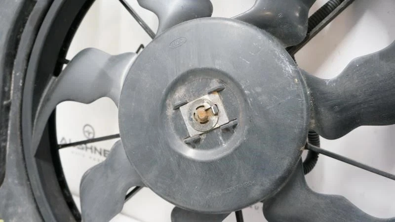 2011 Hyundai Elantra Radiator Cooling Fan Motor Assembly 25380-3X000 OEM - Image 3 of 4