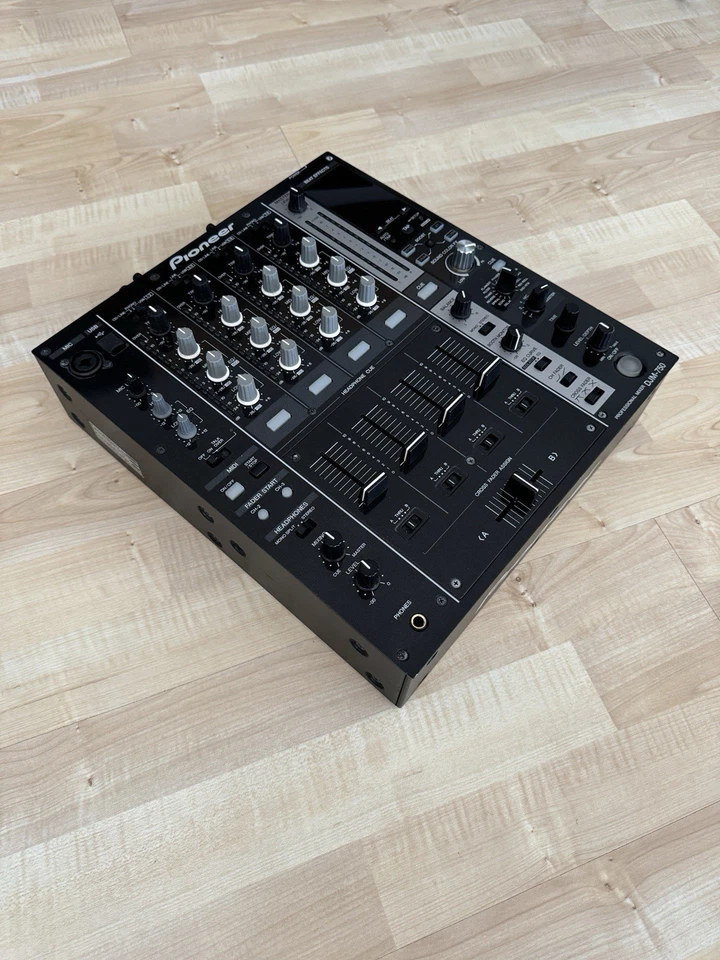 Pioneer DJM-750 4-KANAL-DJ-PERFORMANCE-MIXER, Schwarz - Bild 3 von 4