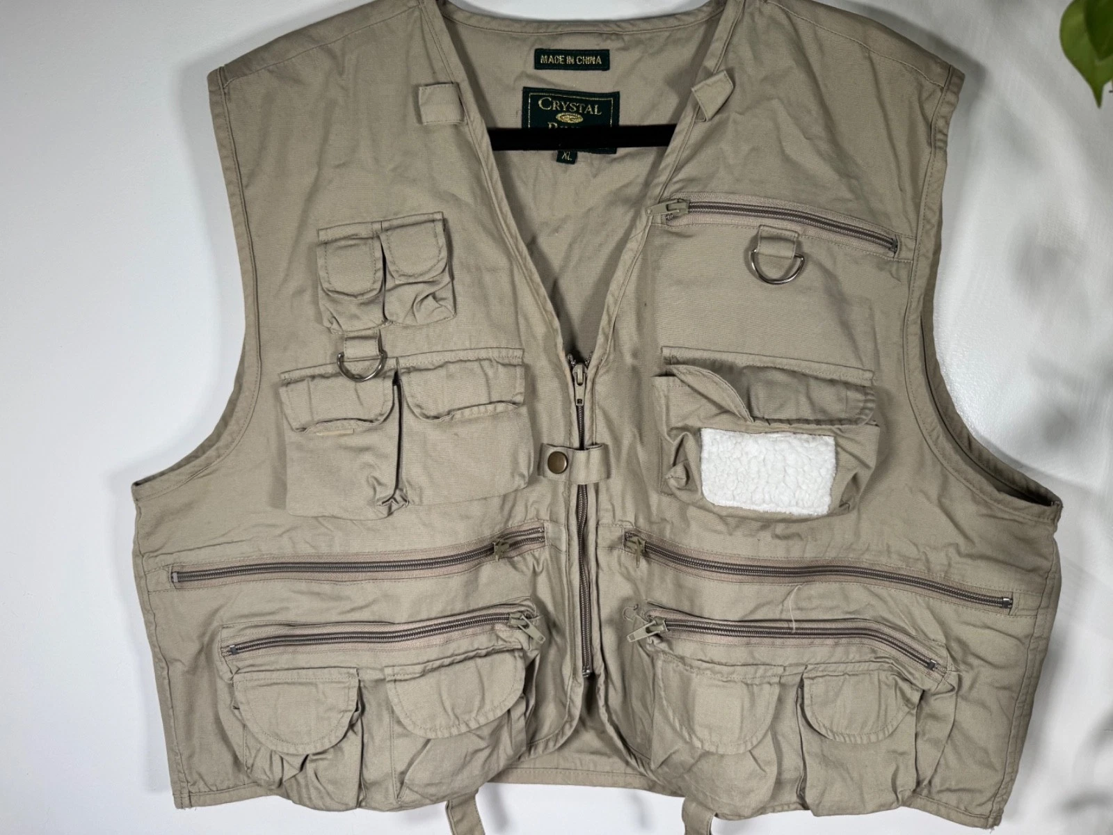 Men XL Fishing Vest Great Condition Lots of Pockets & Storage Space Kaki Durable