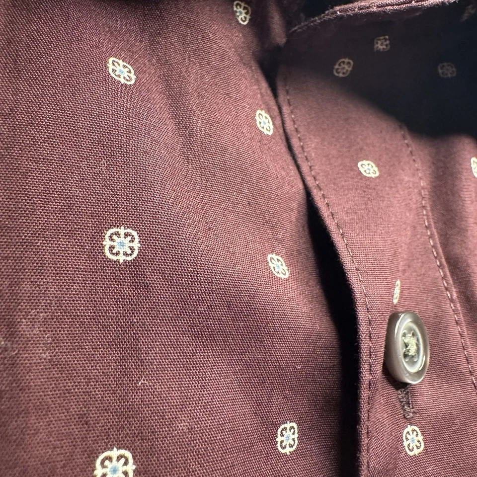 Camisas sociais masculinas slim fit sem ferro Banana Republic LOTE MÉDIO DE 3 - Imagem 4 de 4