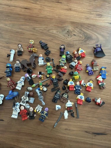 LEGO Minifigure Lot w/ Accessories Star Wars Marvel TMNT Random