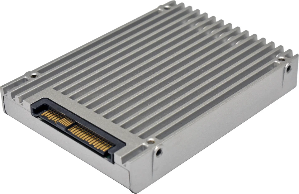 Intel SSD DC P3700 Series 2.0TB SSDPE2MD020T4 2.5" NVME/PCIE 3.0 x4 - Immagine 2 di 4